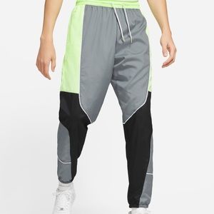 NWT. Nike Throwback Basketball pants